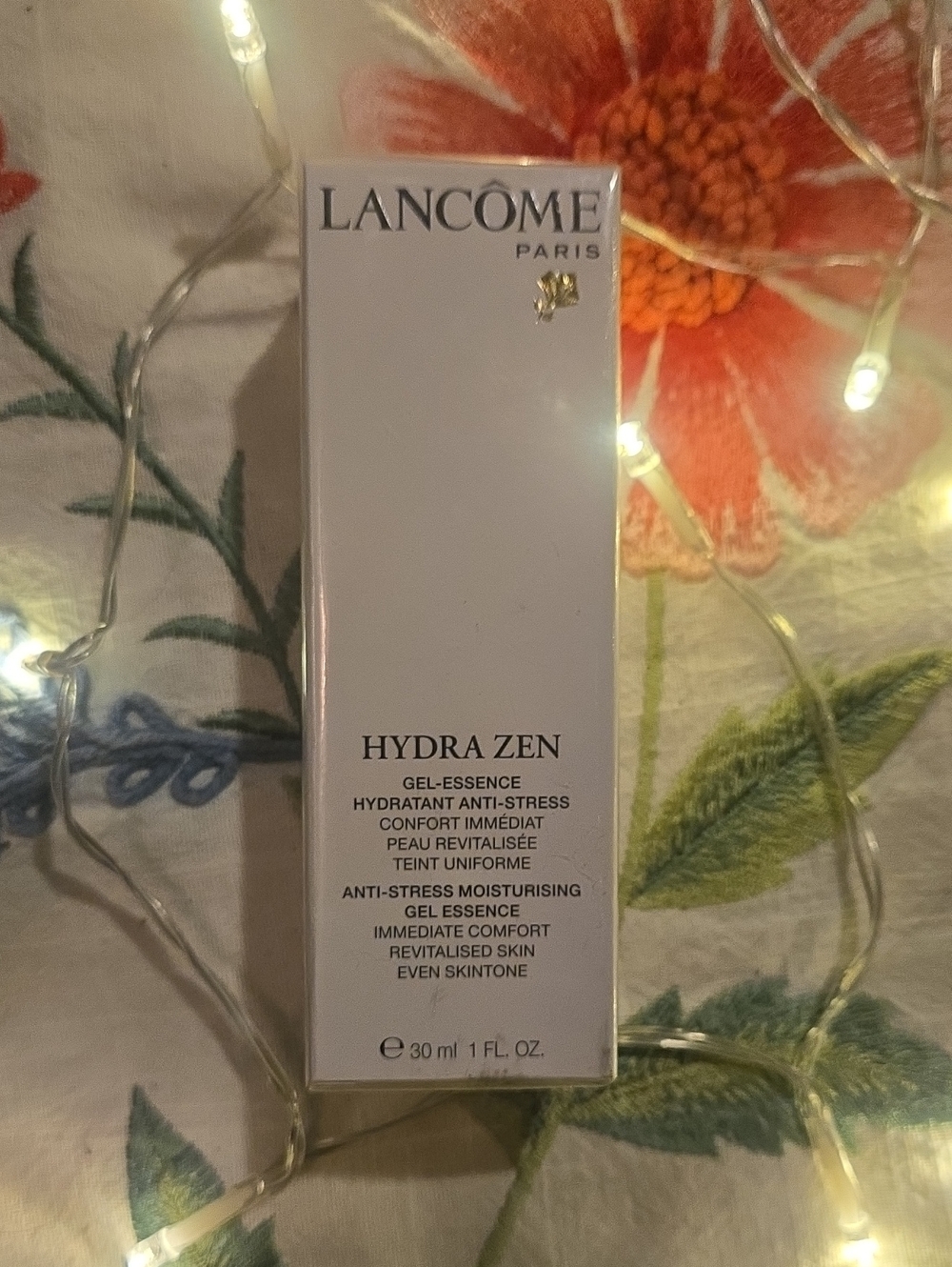 Lancome Hydra Zen Moisturizer - White